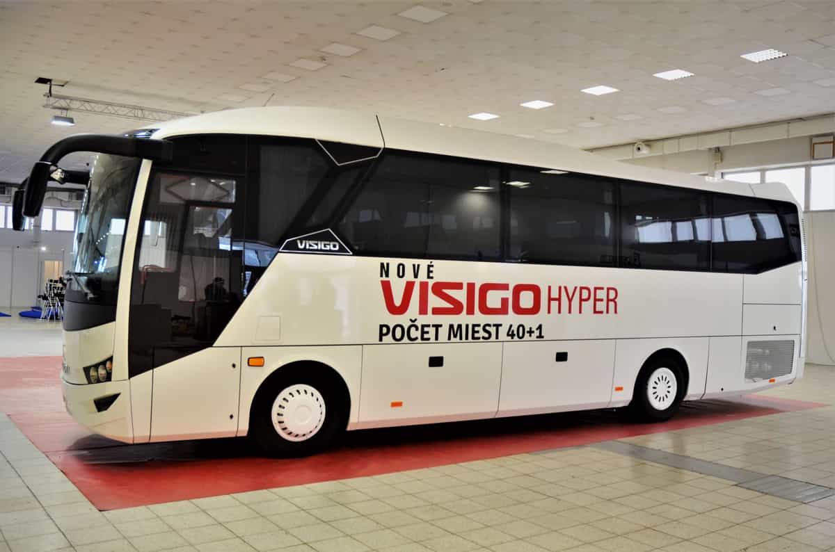 ISUZU BUS SHOW Nitra background image