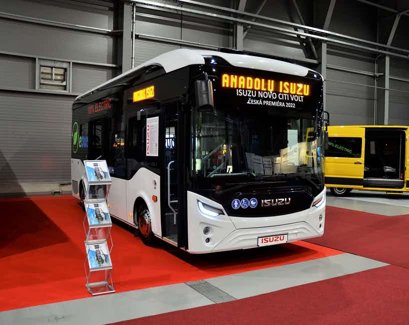 Elektrický autobus ISUZU NovoCiti Volt na veletrhu CZECHBUS 2022 background image