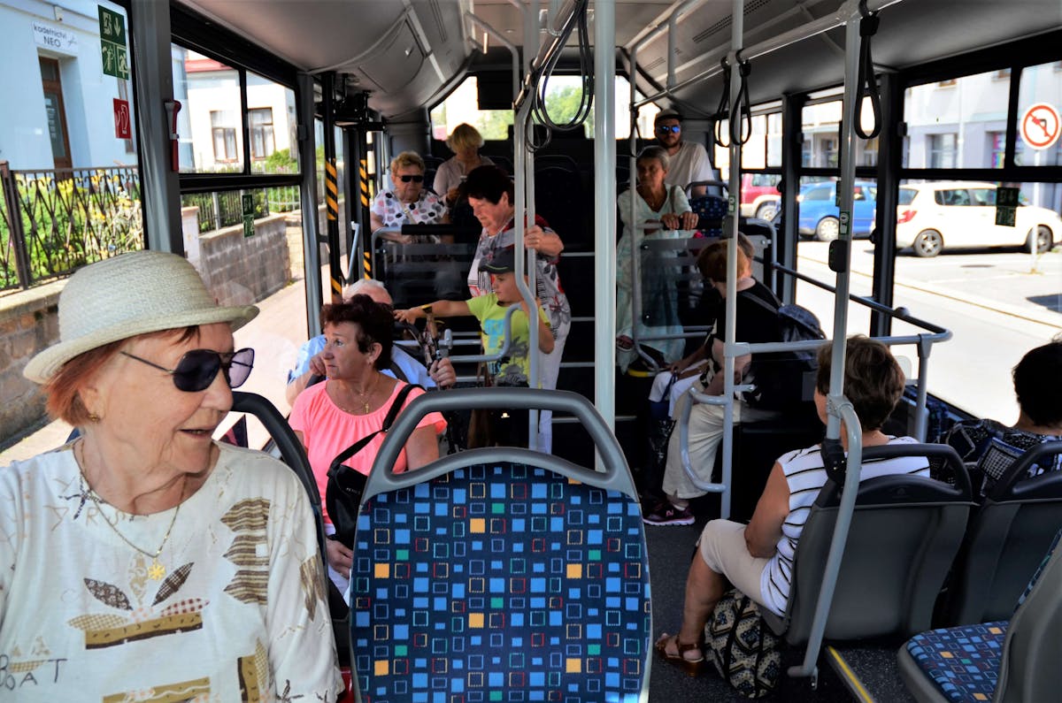 Všeobecná spokojenost cestujících s novým autobusem ISUZU na městských linkách v Pelhřimově