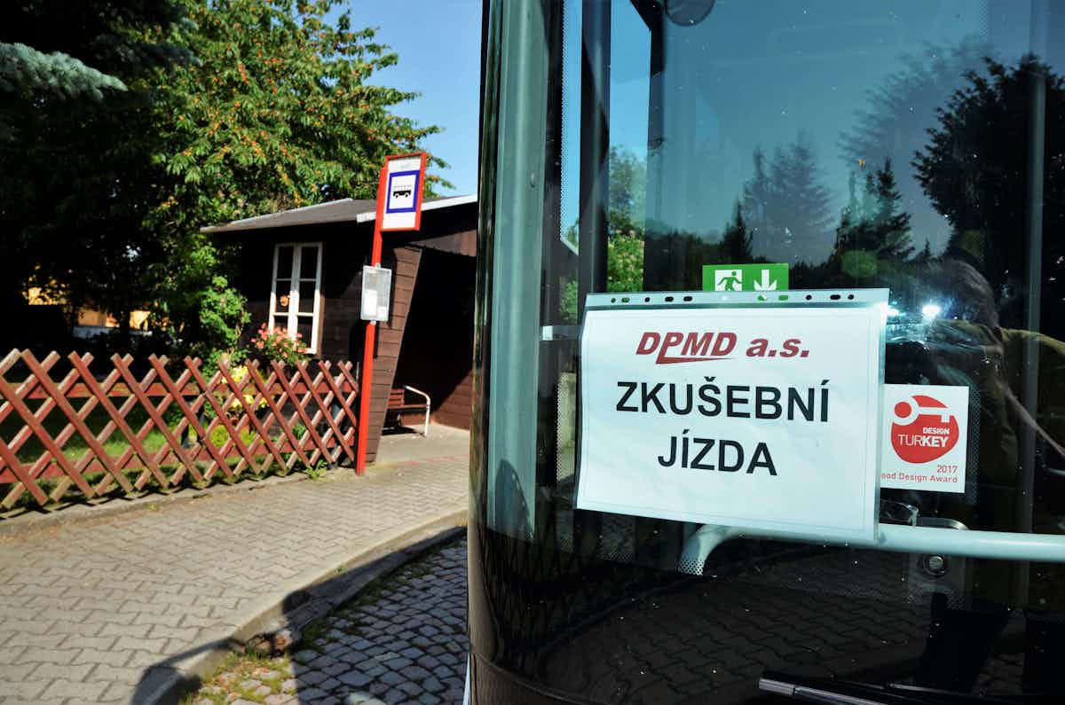Testování minibusu ISUZU NovoCiti Life v Děčíně background image