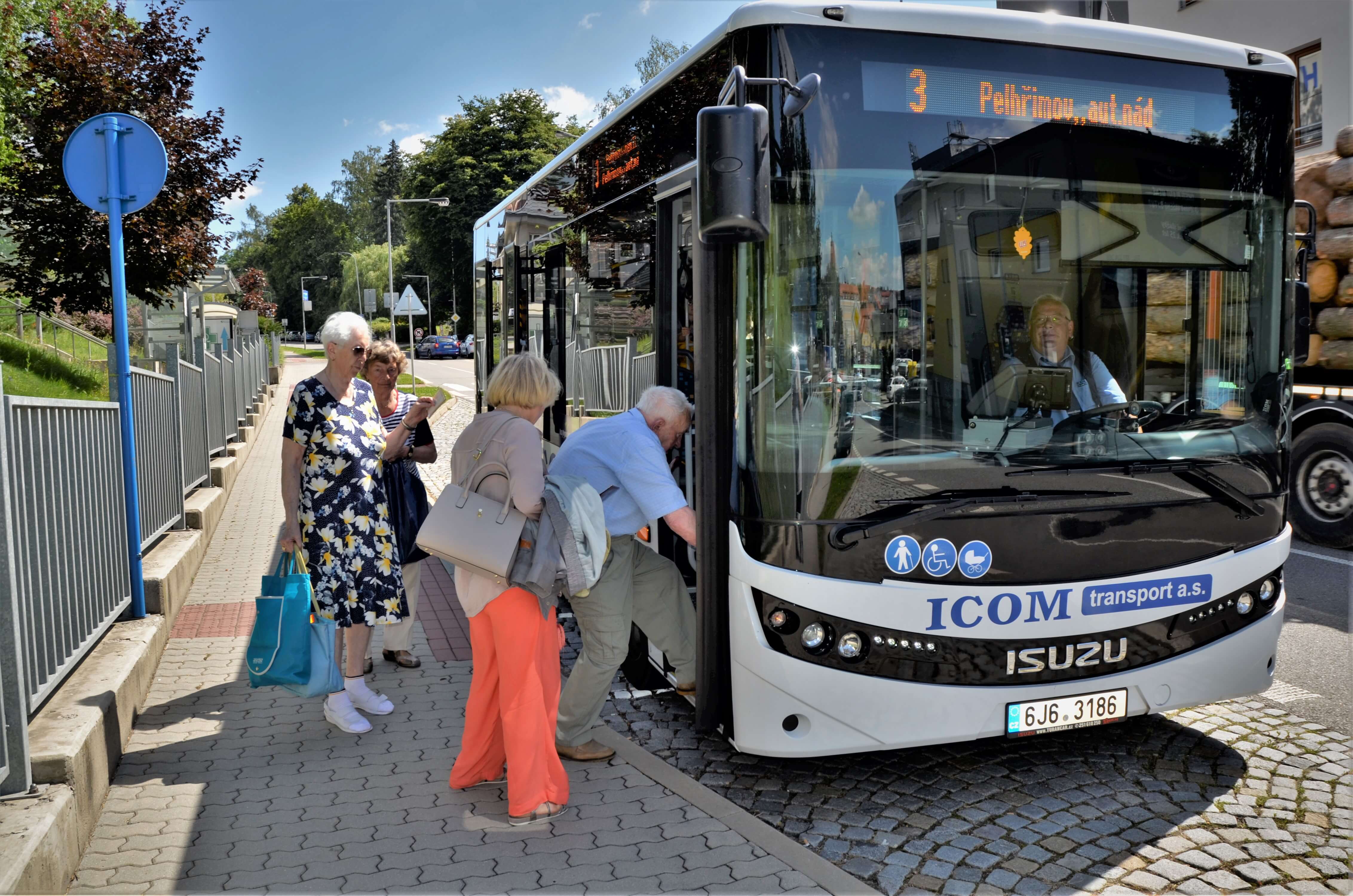 Pohodlný nástup i pro starší generaci našich občanů